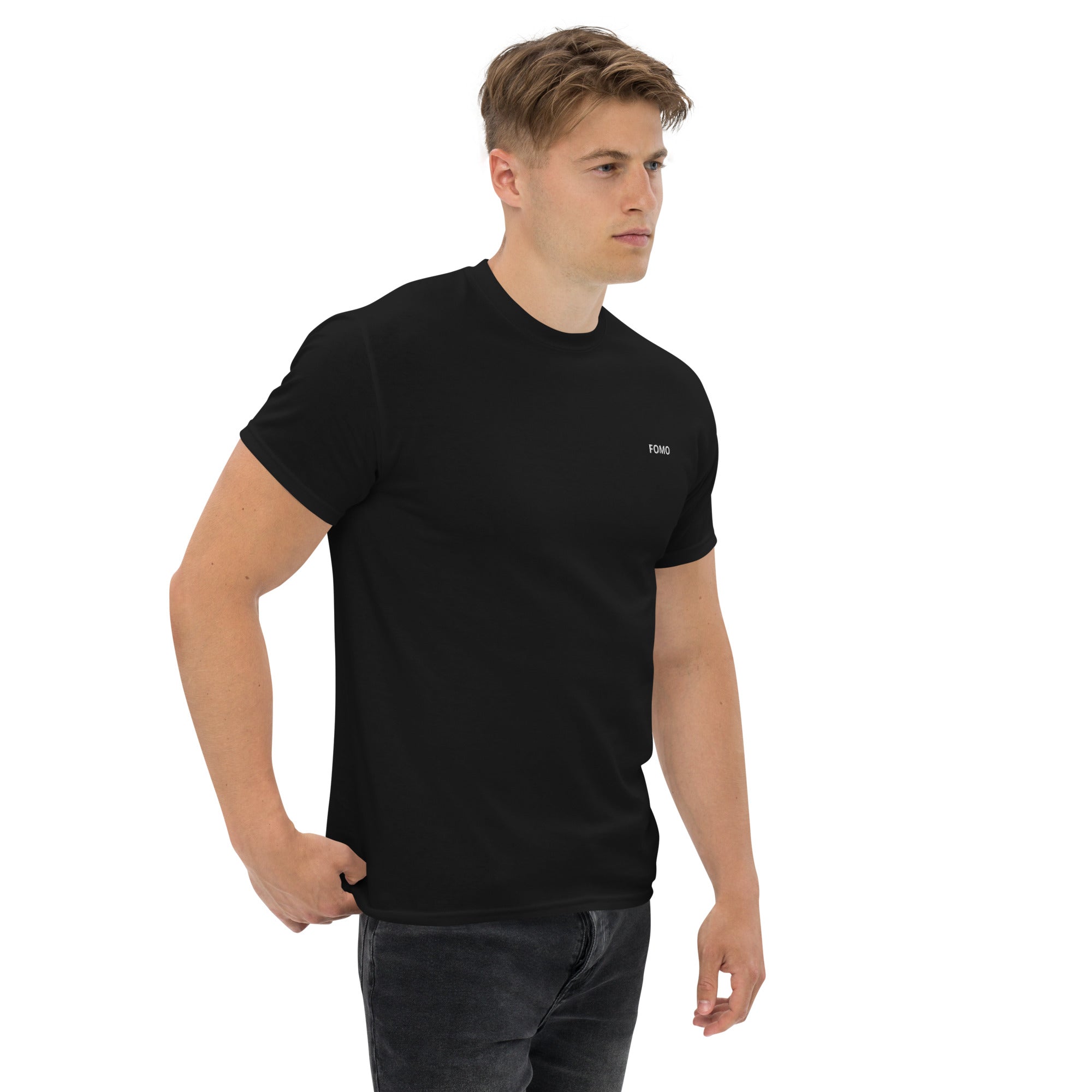 Schwarzes FOMO T‑Shirt für Trader, Investoren und Krypto-Fans