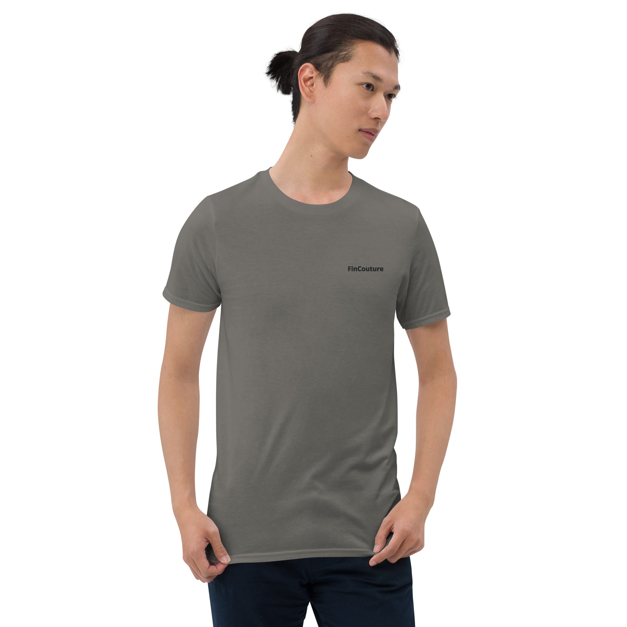 Graues FinCouture Logo T‑Shirt als minimalistisches Finance Basic für Banking und Consulting